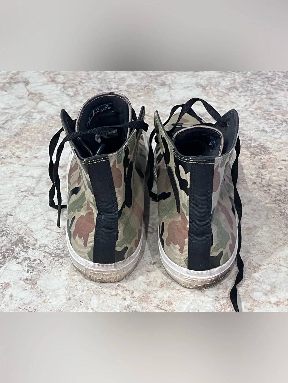Converse  Chuck Taylor Hi-Top Sneakers Green Camo Black Accents Men’s Sz 13